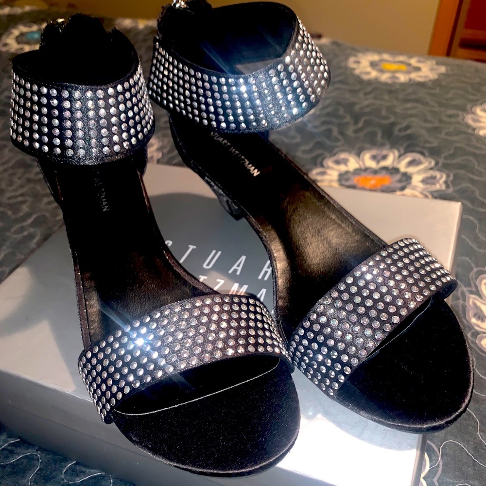 Girl open toe shoes
